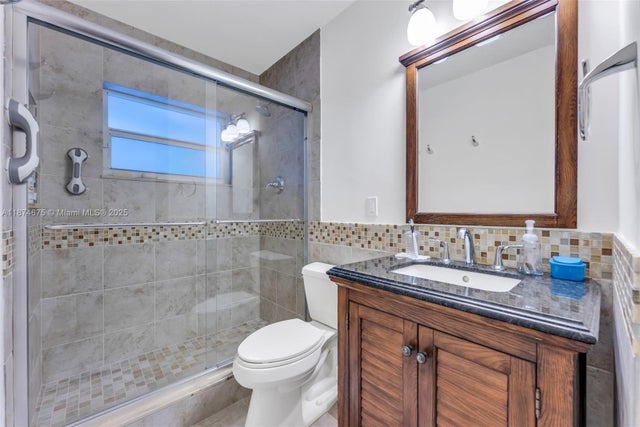 5 of 27 - 9730 Sw 159th St, Miami, FL