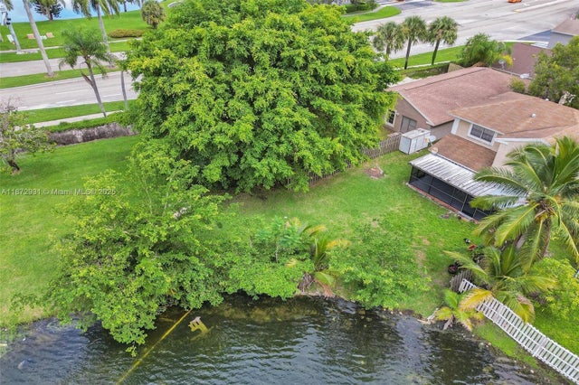 4 of 45 - 3833 Nw 107th Way, Sunrise, FL