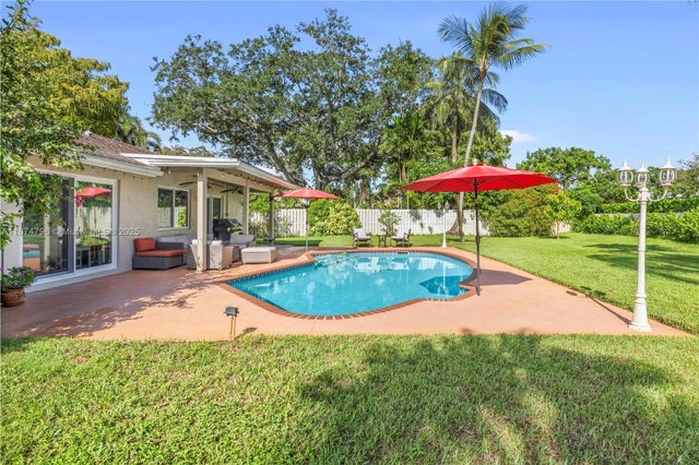 5 of 39 - 14621 Madison Pl, Davie, FL