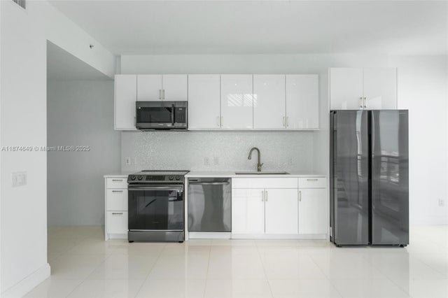 4 of 41 - 60 Sw 13th St 4413, Miami, FL