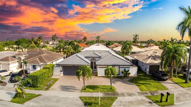 1 of 33 - 14859 Sw 177th Ter, Miami, FL