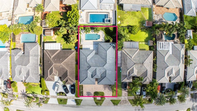 2 of 33 - 14859 Sw 177th Ter, Miami, FL