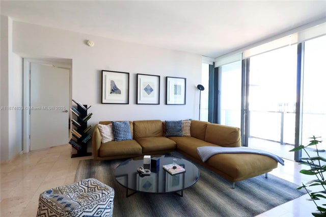 5 of 29 - 68 Se 6th St 3607, Miami, FL