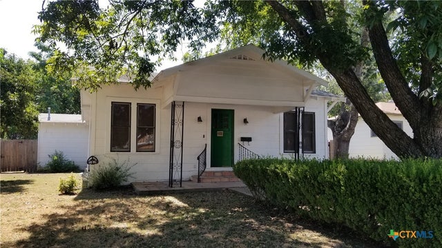 1123 W Coll Street, New Braunfels
