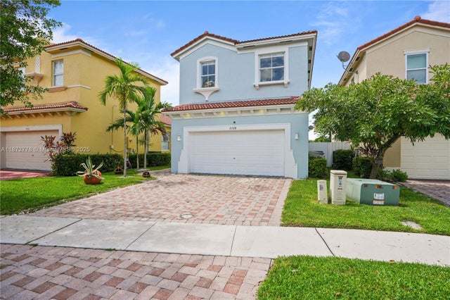 3 of 43 - 3708 Ne 22nd Pl, Homestead, FL