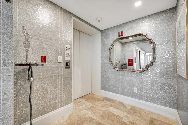 2 of 27 - 1455 Ocean Dr 904, Miami Beach, FL