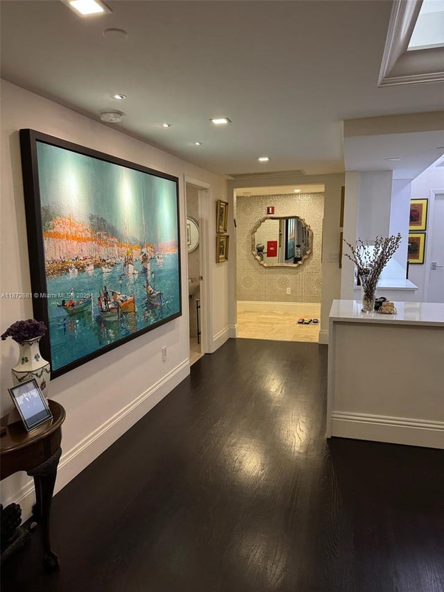 5 of 27 - 1455 Ocean Dr 904, Miami Beach, FL
