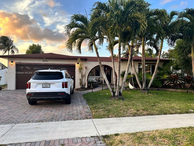 1 of 22 - 8935 Nw 11th St, Pembroke Pines, FL