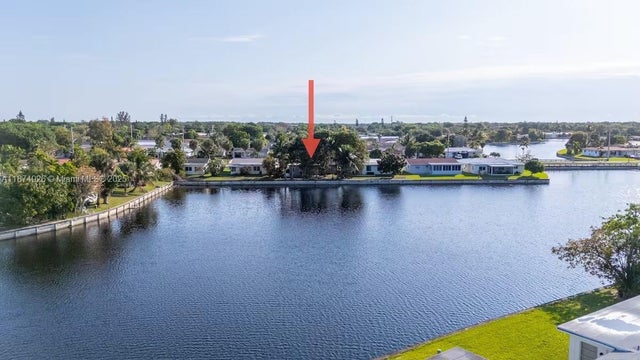 2 of 20 - 5817 Nw 70th Ave, Tamarac, FL