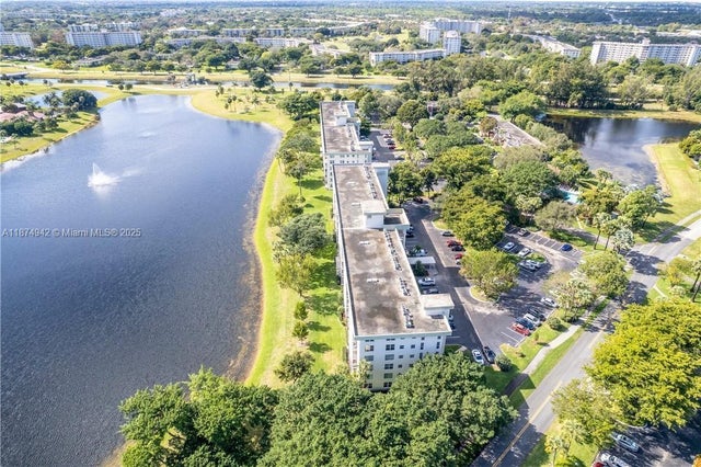 4 of 29 - 3100 N Course Ln 502, Pompano Beach, FL