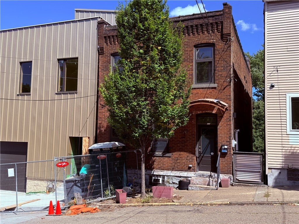 318 Harmar, Polish Hill