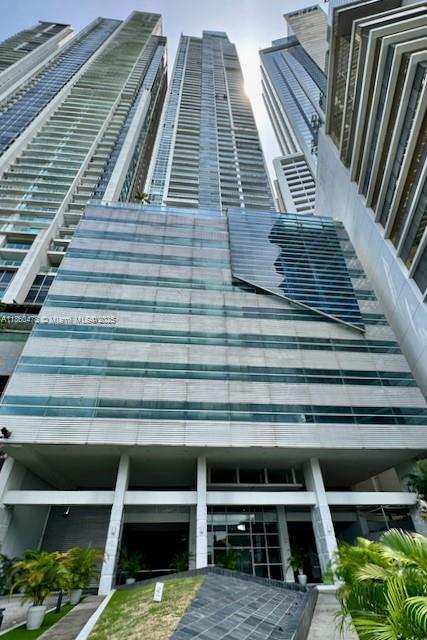 2 of 22 - Ph Waters On The Bay - Av Avenida Balboa Ave, Panama City, FL