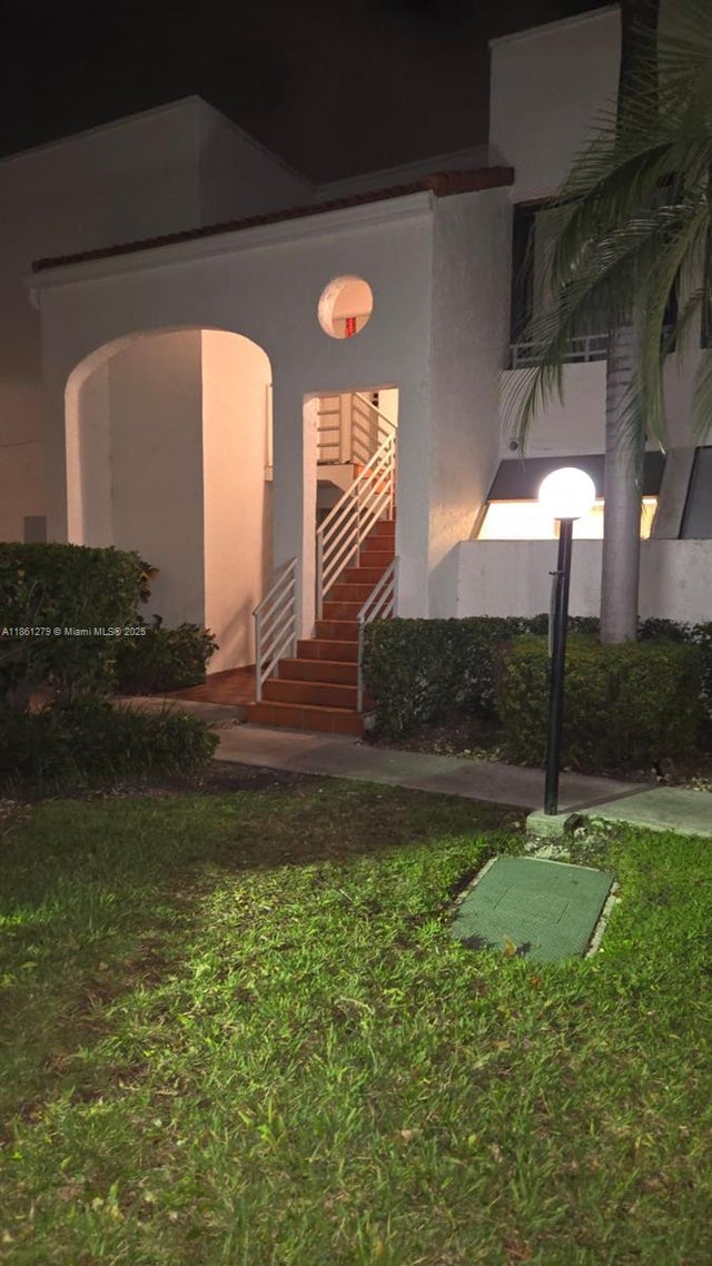 2 of 25 - 3558 Magellan Cir 132, Aventura, FL