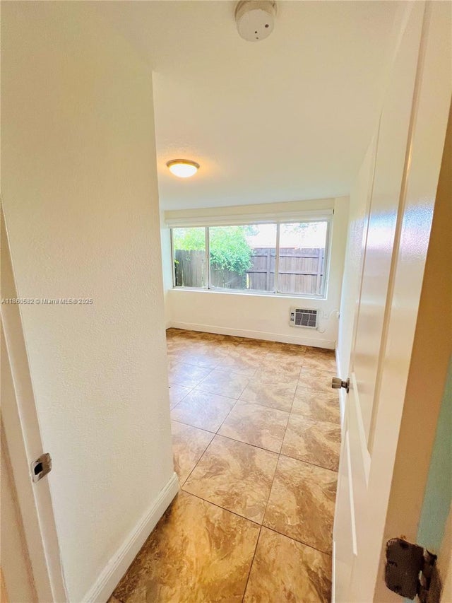 4 of 51 - 410 Pinecrest Dr, Miami Springs, FL