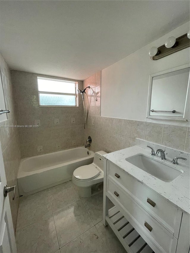 4 of 7 - 1475 Ne 125th Ter 301a, North Miami, FL