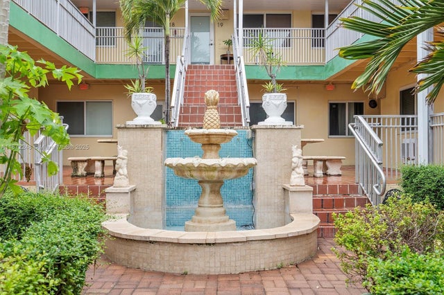 2 of 26 - 7400 Harding Ave 20, Miami Beach, FL