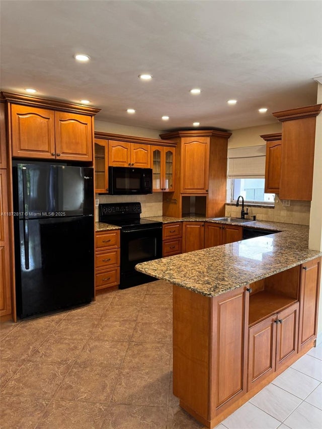 1 of 32 - 2780 Ne 183rd St 301, Aventura, FL