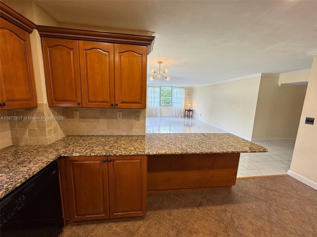 3 of 32 - 2780 Ne 183rd St 301, Aventura, FL