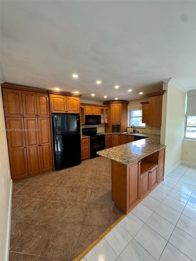 4 of 32 - 2780 Ne 183rd St 301, Aventura, FL