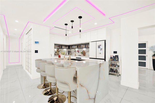 1 of 41 - 17904 Nw 78th Pl, Hialeah, FL