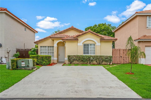 1 of 22 - 21472 Sw 87th Pl, Cutler Bay, FL