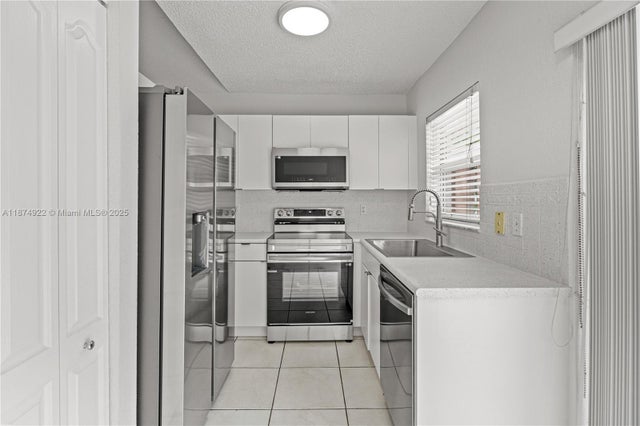 5 of 22 - 21472 Sw 87th Pl, Cutler Bay, FL