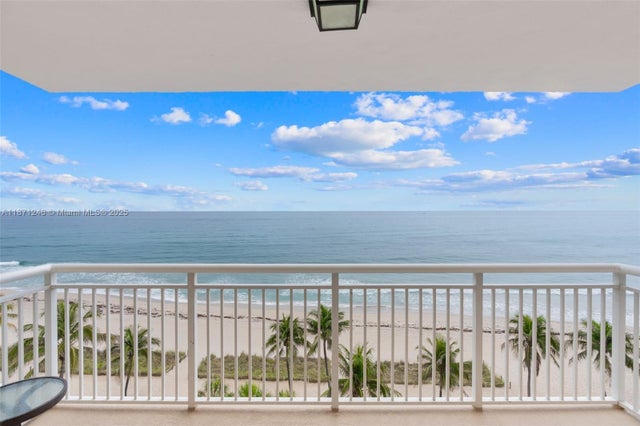 2 of 33 - 1051 Hillsboro Mile 805e, Hillsboro Beach, FL