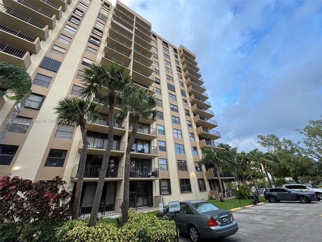 2 of 26 - 1470 Ne 123rd St A1206, North Miami, FL