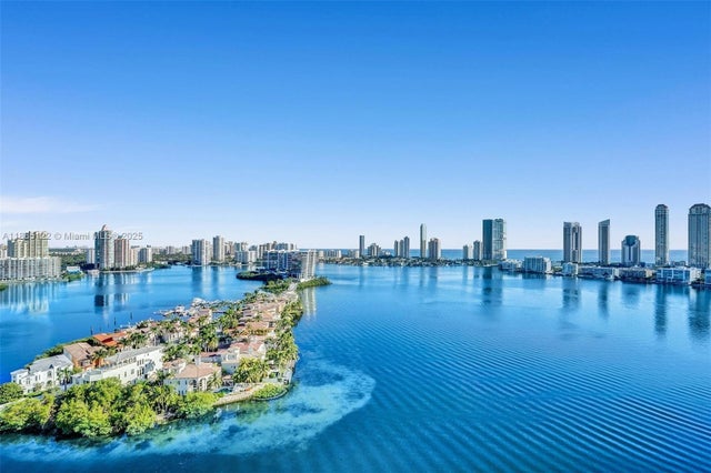 2 of 99 - 6000 Island Blvd 707, Aventura, FL