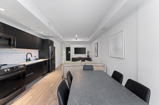 5 of 11 - 398 Ne 5th St 1514, Miami, FL