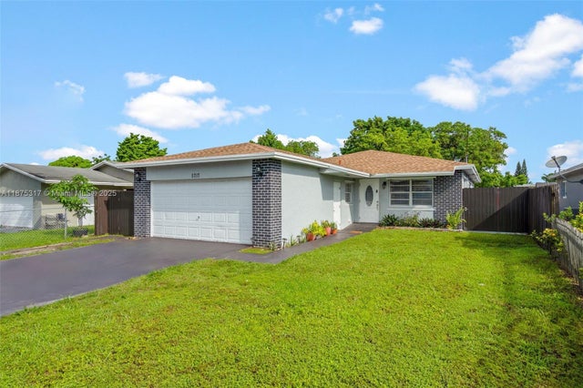 3 of 34 - 5717 Mayo St, Hollywood, FL