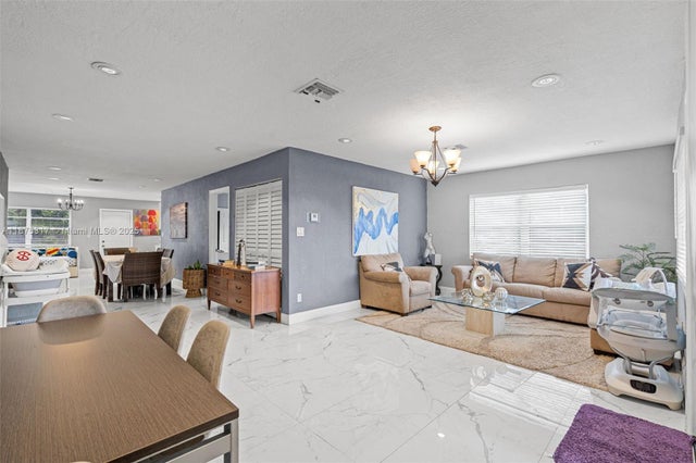 4 of 34 - 5717 Mayo St, Hollywood, FL