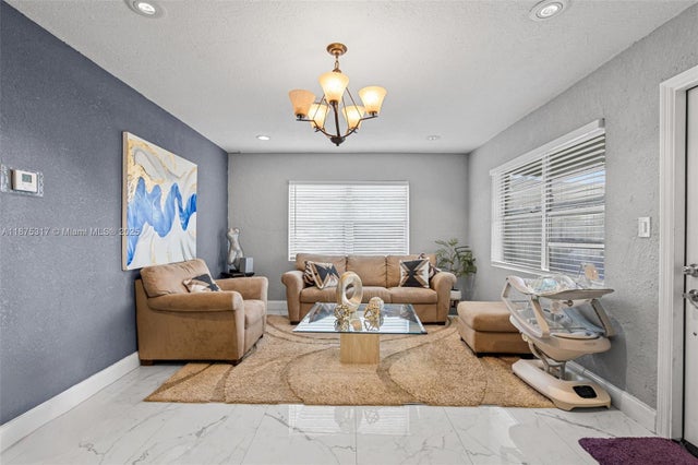 5 of 34 - 5717 Mayo St, Hollywood, FL