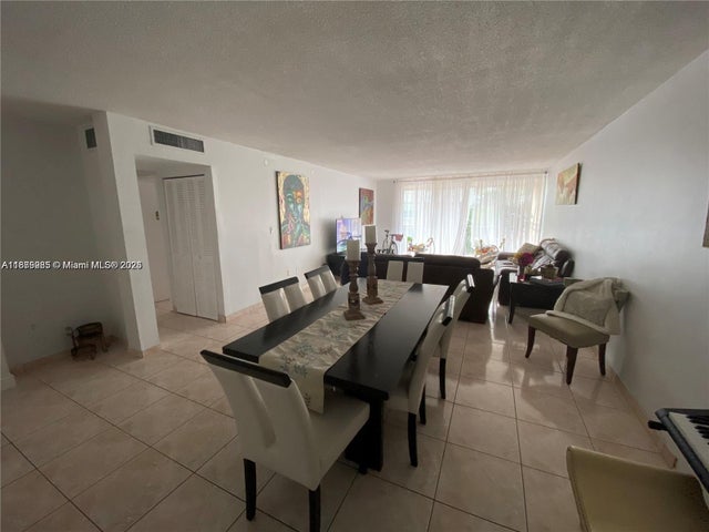 2 of 9 - 1670 Ne 191st St 315-3, Miami, FL