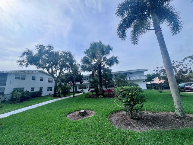 3 of 29 - 418 Sheffield Q 418, West Palm Beach, FL