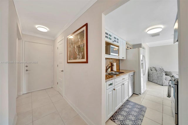 3 of 36 - 126 Golden Isles Dr 43a, Hallandale Beach, FL