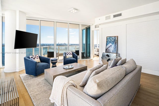 2 of 23 - 2020 N Bayshore Dr 4101, Miami, FL