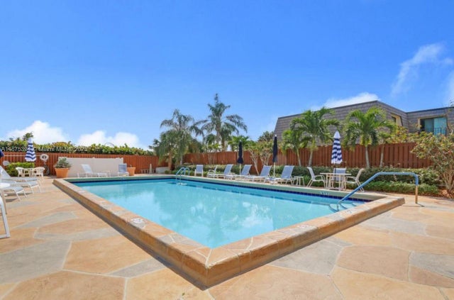 5 of 21 - 143 Ocean Cove Dr 143, Jupiter, FL