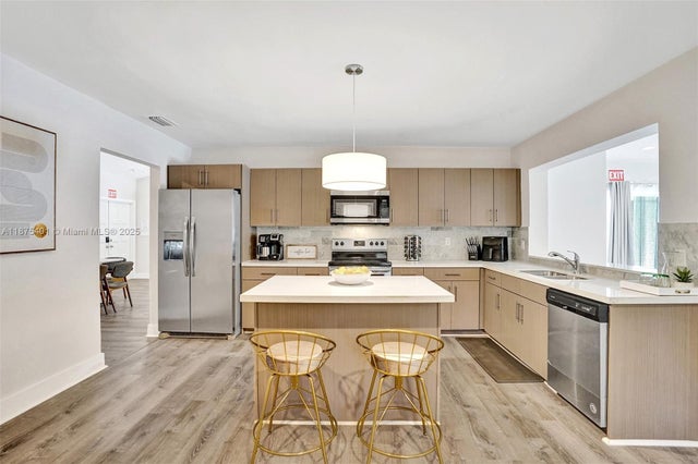 4 of 100 - 1960 Sw 51st Ter, Plantation, FL