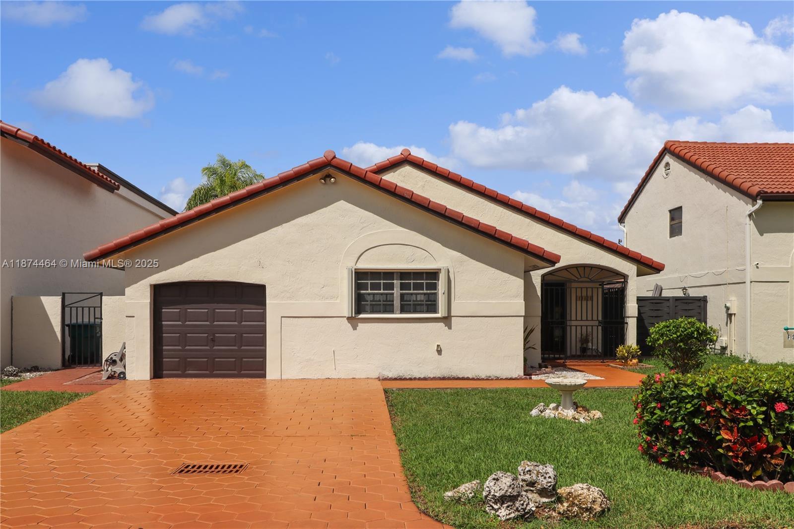 Photo of Listing #A11874464