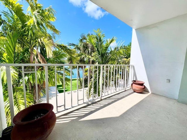 1 of 43 - 500 Bayview Dr 230, Sunny Isles Beach, FL