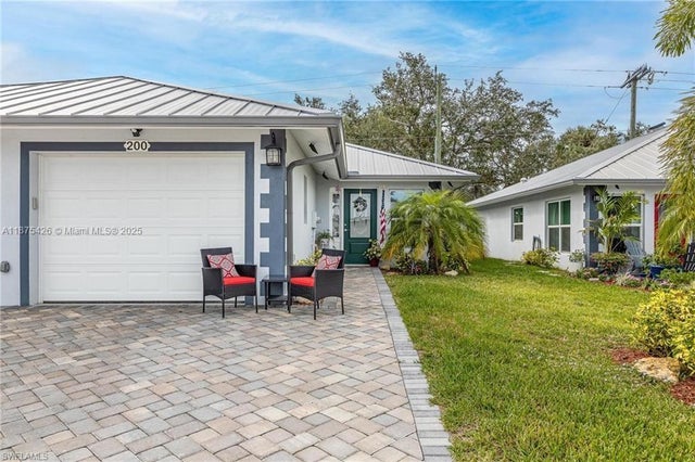 1 of 15 - 200 Village Circle, La Belle, FL