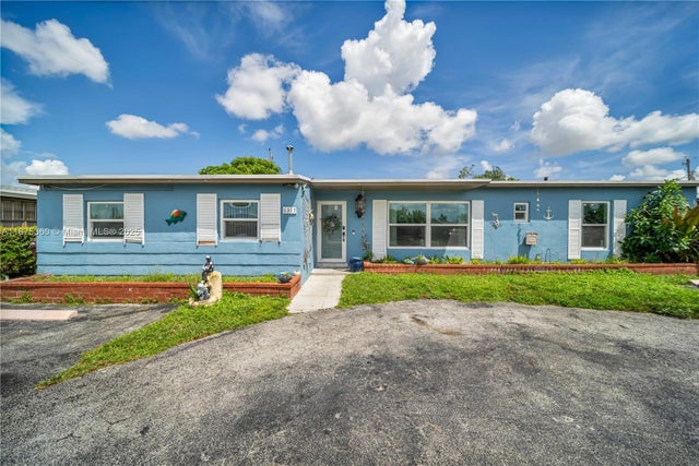 1 of 38 - 1317 W 61st Pl, Hialeah, FL