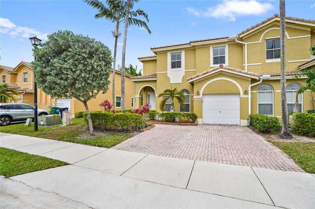 2 of 40 - 11753 Sw 137th Path, Miami, FL
