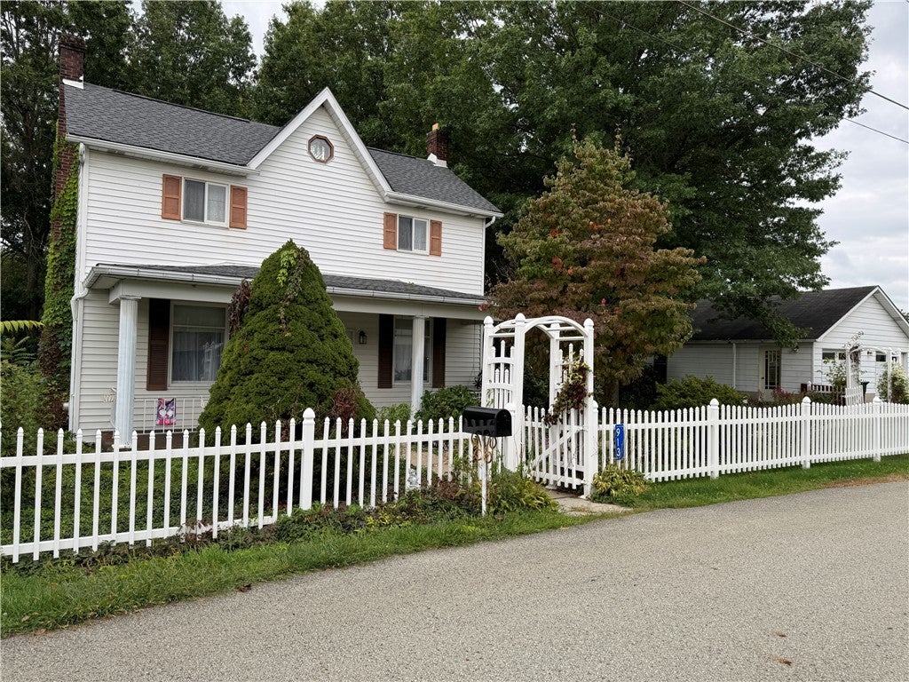 913 First Avenue, Derry