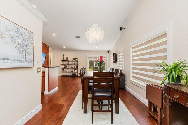 4 of 23 - 1433 Sabal Trl, Weston, FL