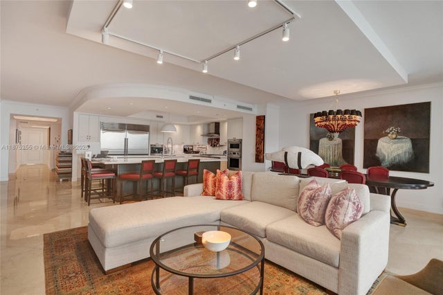 2 of 58 - 6000 Island Blvd 1707, Aventura, FL