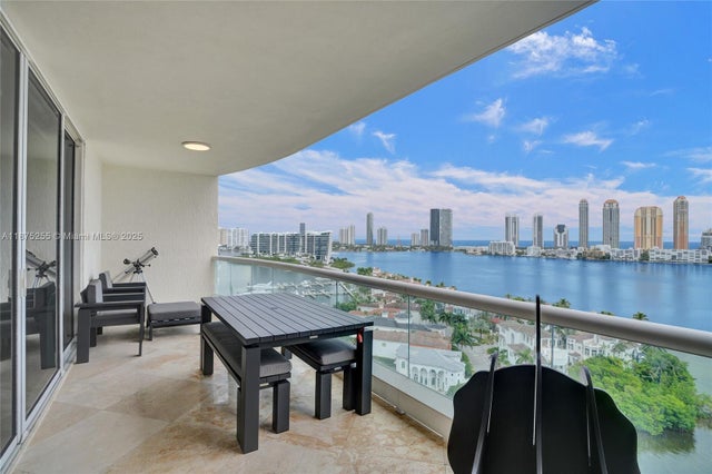 3 of 58 - 6000 Island Blvd 1707, Aventura, FL