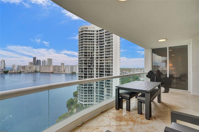 4 of 58 - 6000 Island Blvd 1707, Aventura, FL
