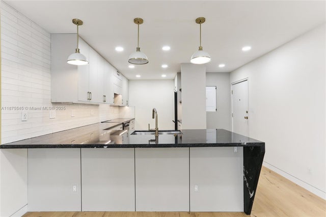 4 of 20 - 100 Edgewater Dr 142, Coral Gables, FL